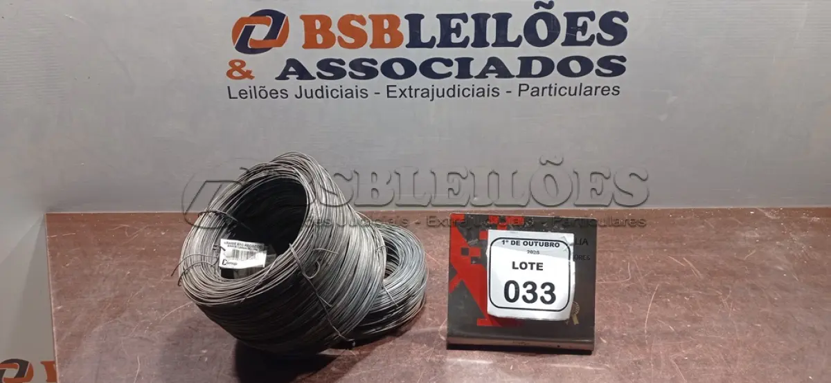 LOTE 033 - 01 ROLO DE ARAME. (NO ESTADO) ATENÇÃO! FAZER A VISITAÇÃO ANTES DE ARREMATAR, NÃO SABEMOS SE FUNCIONA, LEILÃO NÃO TEM GARANTIA E NEM DEVOLUÇÃO, SUJEITO A POSSÍVEIS AVARIAS VISÍVEIS/OCULTAS E/OU AUSÊNCIA DE COMPONENTES.