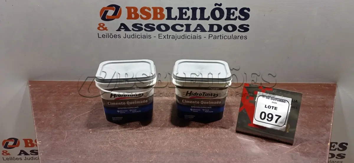 LOTE 097 - 02 BALDES DE CIMENTO QUEIMADO DE 4KG CADA COR AZUL MAGICAL MARCA HIDRO TINTAS. (NO ESTADO) ATENÇÃO! FAZER A VISITAÇÃO ANTES DE ARREMATAR, NÃO SABEMOS SE FUNCIONA, LEILÃO NÃO TEM GARANTIA E NEM DEVOLUÇÃO, SUJEITO A POSSÍVEIS AVARIAS VISÍVEIS/OCULTAS E/OU AUSÊNCIA DE COMPONENTES.