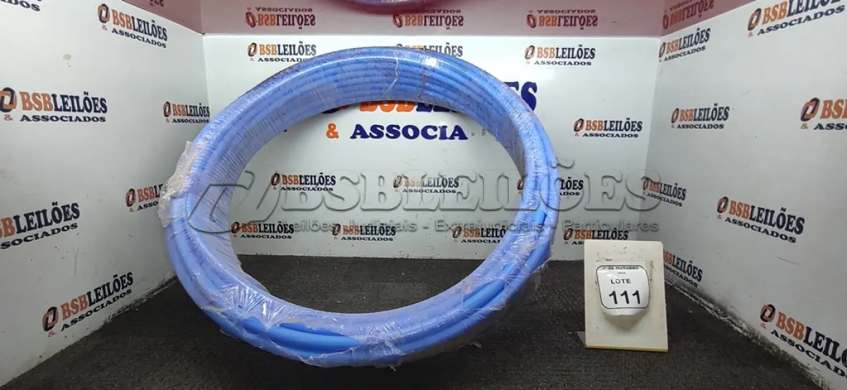 LOTE 111 - 01 TUBO PEAD RAMAL PREDIAL PE80 ESPESSURA 20X2,3MM 50M TAMANHO. (NO ESTADO) ATENÇÃO! FAZER A VISITAÇÃO ANTES DE ARREMATAR, NÃO SABEMOS SE FUNCIONA, LEILÃO NÃO TEM GARANTIA E NEM DEVOLUÇÃO, SUJEITO A POSSÍVEIS AVARIAS VISÍVEIS/OCULTAS E/OU AUSÊNCIA DE COMPONENTES.