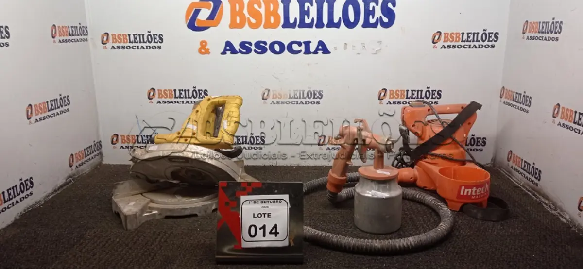 LOTE 014 - 01 SERRA MEIA ESQUADRIA MARCA VONDER E 01 COMPRESSOR COM PISTOLA DE PINTURA MARCA INTECH. (NO ESTADO) ATENÇÃO! FAZER A VISITAÇÃO ANTES DE ARREMATAR, NÃO SABEMOS SE FUNCIONA, LEILÃO NÃO TEM GARANTIA E NEM DEVOLUÇÃO, SUJEITO A POSSÍVEIS AVARIAS VISÍVEIS/OCULTAS E/OU AUSÊNCIA DE COMPONENTES.