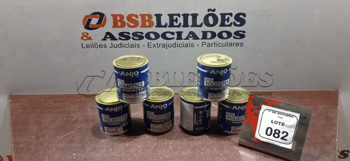 LOTE 082 - 06 LATAS DE TINTA POLIÉSTER DE 900ML CADA NA COR PRATA GEADA MARCA ANJO TINTAS. (NO ESTADO) ATENÇÃO! FAZER A VISITAÇÃO ANTES DE ARREMATAR, NÃO SABEMOS SE FUNCIONA, LEILÃO NÃO TEM GARANTIA E NEM DEVOLUÇÃO, SUJEITO A POSSÍVEIS AVARIAS VISÍVEIS/OCULTAS E/OU AUSÊNCIA DE COMPONENTES.