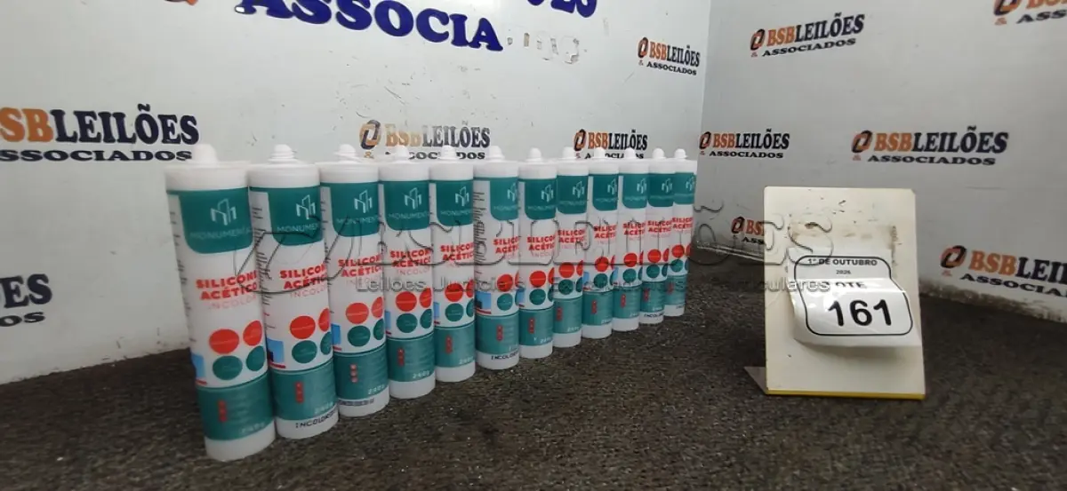 LOTE 161 - 12 SILICONES ACÉTICO INCOLOR DE 240G CADA MARCA MONUMENTAL. (NO ESTADO) ATENÇÃO! FAZER A VISITAÇÃO ANTES DE ARREMATAR, NÃO SABEMOS SE FUNCIONA, LEILÃO NÃO TEM GARANTIA E NEM DEVOLUÇÃO, SUJEITO A POSSÍVEIS AVARIAS VISÍVEIS/OCULTAS E/OU AUSÊNCIA DE COMPONENTES.