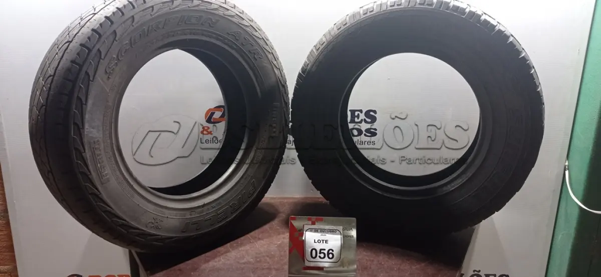 LOTE 056 - 02 PNEUS USADOS 235/70R 16. (NO ESTADO) ATENÇÃO! FAZER A VISITAÇÃO ANTES DE ARREMATAR, NÃO SABEMOS SE FUNCIONA, LEILÃO NÃO TEM GARANTIA E NEM DEVOLUÇÃO, SUJEITO A POSSÍVEIS AVARIAS VISÍVEIS/OCULTAS E/OU AUSÊNCIA DE COMPONENTES.