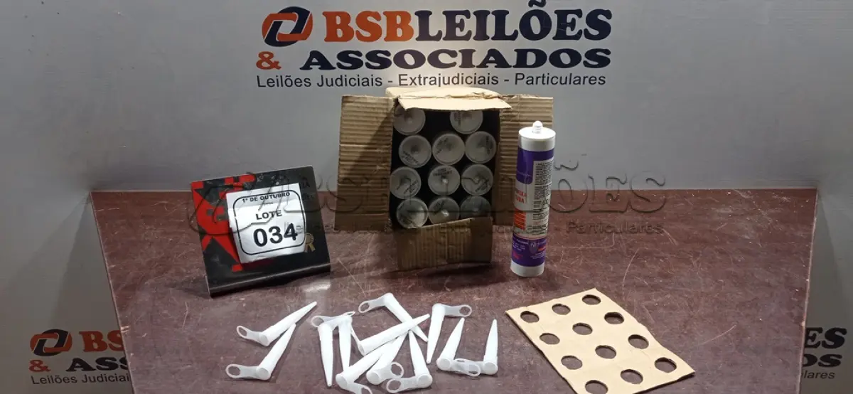 LOTE 034 - 12 UNIDADES DE FIXA CUBA CINZA 400G CADA MARCA MONUMENTAL. (NO ESTADO) ATENÇÃO! FAZER A VISITAÇÃO ANTES DE ARREMATAR, NÃO SABEMOS SE FUNCIONA, LEILÃO NÃO TEM GARANTIA E NEM DEVOLUÇÃO, SUJEITO A POSSÍVEIS AVARIAS VISÍVEIS/OCULTAS E/OU AUSÊNCIA DE COMPONENTES.