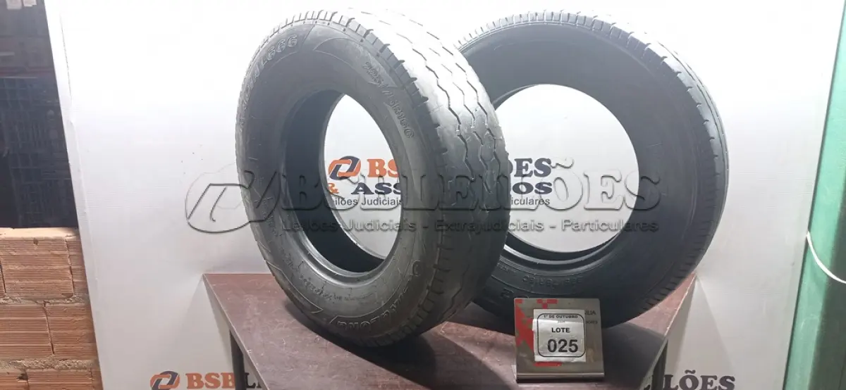 LOTE 025 - 02 PNEUS USADOS 225/75R 16. (NO ESTADO) ATENÇÃO! FAZER A VISITAÇÃO ANTES DE ARREMATAR, NÃO SABEMOS SE FUNCIONA, LEILÃO NÃO TEM GARANTIA E NEM DEVOLUÇÃO, SUJEITO A POSSÍVEIS AVARIAS VISÍVEIS/OCULTAS E/OU AUSÊNCIA DE COMPONENTES.