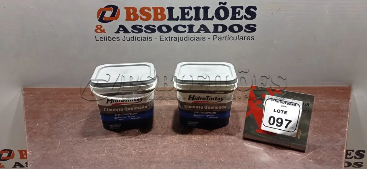 LOTE 097 - 02 BALDES DE CIMENTO QUEIMADO DE 4KG CADA COR AZUL MAGICAL MARCA HIDRO TINTAS. (NO ESTADO) ATENÇÃO! FAZER A VISITAÇÃO ANTES DE ARREMATAR, NÃO SABEMOS SE FUNCIONA, LEILÃO NÃO TEM GARANTIA E NEM DEVOLUÇÃO, SUJEITO A POSSÍVEIS AVARIAS VISÍVEIS/OCULTAS E/OU AUSÊNCIA DE COMPONENTES.
