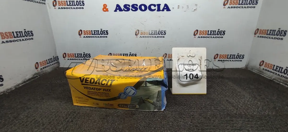 LOTE 104 - 01 CAIXA COM 13,5KG DE ARGAMASSA POLIMÉRICA IMPERMEÁVEL E FLEXÍVEL MARCA VEDACIT. (NO ESTADO) ATENÇÃO! FAZER A VISITAÇÃO ANTES DE ARREMATAR, NÃO SABEMOS SE FUNCIONA, LEILÃO NÃO TEM GARANTIA E NEM DEVOLUÇÃO, SUJEITO A POSSÍVEIS AVARIAS VISÍVEIS/OCULTAS E/OU AUSÊNCIA DE COMPONENTES.
