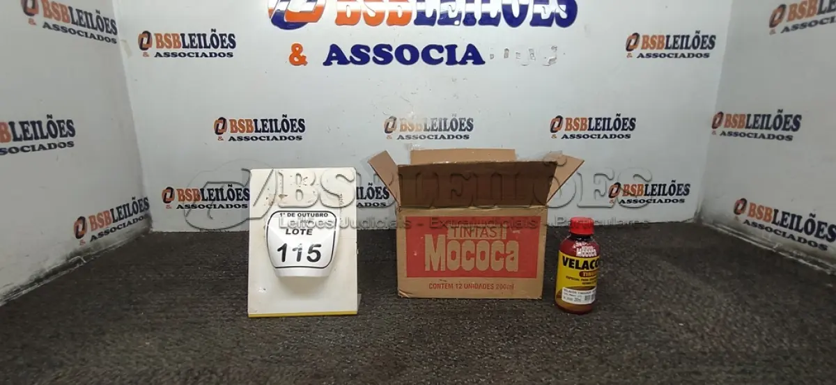 LOTE 115 - 12 FRASCOS DE TINGIDOR PARA COLORAÇÃO DE VERNIZ E SELADORA PARA MADEIRA NA COR TABACO DE 200ML CADA MARCA MOCOCA. (NO ESTADO) ATENÇÃO! FAZER A VISITAÇÃO ANTES DE ARREMATAR, NÃO SABEMOS SE FUNCIONA, LEILÃO NÃO TEM GARANTIA E NEM DEVOLUÇÃO, SUJEITO A POSSÍVEIS AVARIAS VISÍVEIS/OCULTAS E/OU AUSÊNCIA DE COMPONENTES.
