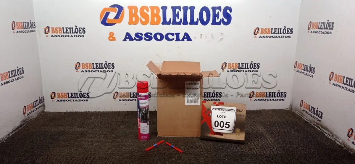 LOTE 005 - 12 UNIDADES DE VASELINA SPRAY USO GERAL DE 200ML CADA MARCA CHEMI COLOR. (NO ESTADO) ATENÇÃO! FAZER A VISITAÇÃO ANTES DE ARREMATAR, NÃO SABEMOS SE FUNCIONA, LEILÃO NÃO TEM GARANTIA E NEM DEVOLUÇÃO, SUJEITO A POSSÍVEIS AVARIAS VISÍVEIS/OCULTAS E/OU AUSÊNCIA DE COMPONENTES.