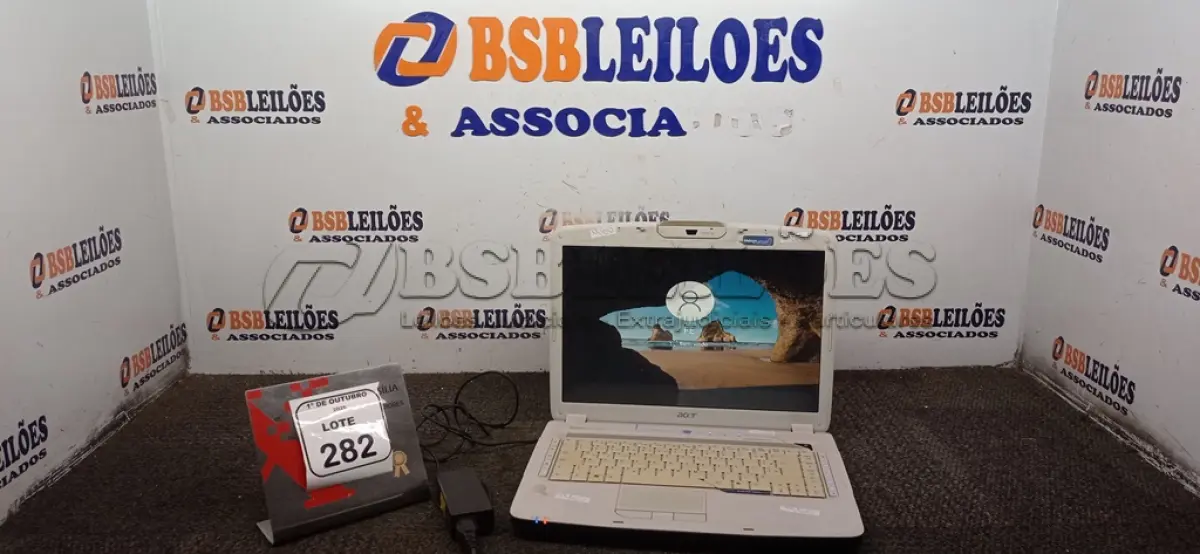 LOTE 282 - 01 NOTEBOOK MARCA ACER COM FONTE. (NO ESTADO) ATENÇÃO! FAZER A VISITAÇÃO ANTES DE ARREMATAR, NÃO SABEMOS SE FUNCIONA, LEILÃO NÃO TEM GARANTIA E NEM DEVOLUÇÃO, SUJEITO A POSSÍVEIS AVARIAS VISÍVEIS/OCULTAS E/OU AUSÊNCIA DE COMPONENTES.