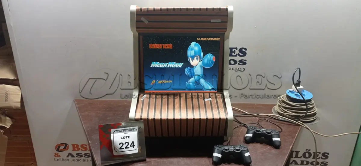 LOTE 224 - 01 BARTOP ARCADE. (NO ESTADO) ATENÇÃO! FAZER A VISITAÇÃO ANTES DE ARREMATAR, NÃO SABEMOS SE FUNCIONA, LEILÃO NÃO TEM GARANTIA E NEM DEVOLUÇÃO, SUJEITO A POSSÍVEIS AVARIAS VISÍVEIS/OCULTAS E/OU AUSÊNCIA DE COMPONENTES.