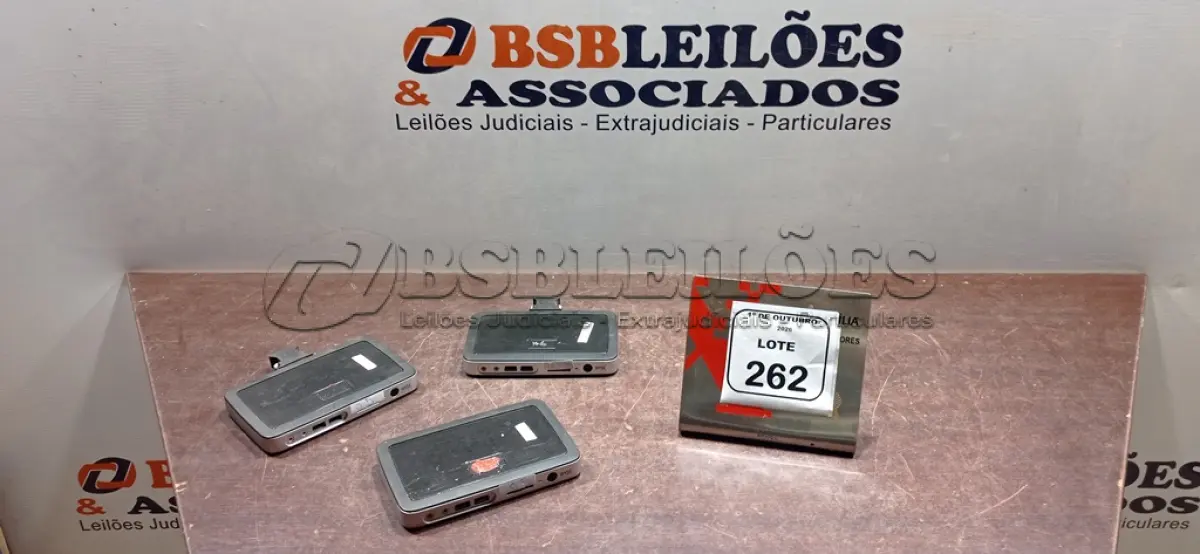LOTE 262 - 03 MINIS PC TERMINAIS MARCA WYSE SEM CABOS. (NO ESTADO) ATENÇÃO! FAZER A VISITAÇÃO ANTES DE ARREMATAR, NÃO SABEMOS SE FUNCIONA, LEILÃO NÃO TEM GARANTIA E NEM DEVOLUÇÃO, SUJEITO A POSSÍVEIS AVARIAS VISÍVEIS/OCULTAS E/OU AUSÊNCIA DE COMPONENTES.