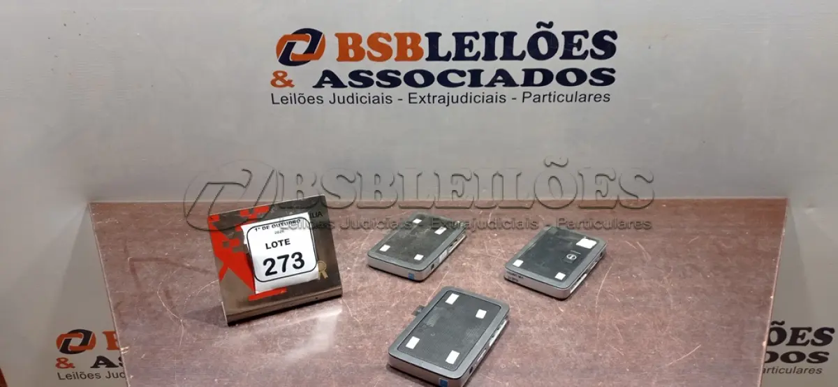 LOTE 273 - 03 MINIS COMPUTADORES TERMINAIS WYSE SEM FONTE. (NO ESTADO) ATENÇÃO! FAZER A VISITAÇÃO ANTES DE ARREMATAR, NÃO SABEMOS SE FUNCIONA, LEILÃO NÃO TEM GARANTIA E NEM DEVOLUÇÃO, SUJEITO A POSSÍVEIS AVARIAS VISÍVEIS/OCULTAS E/OU AUSÊNCIA DE COMPONENTES.