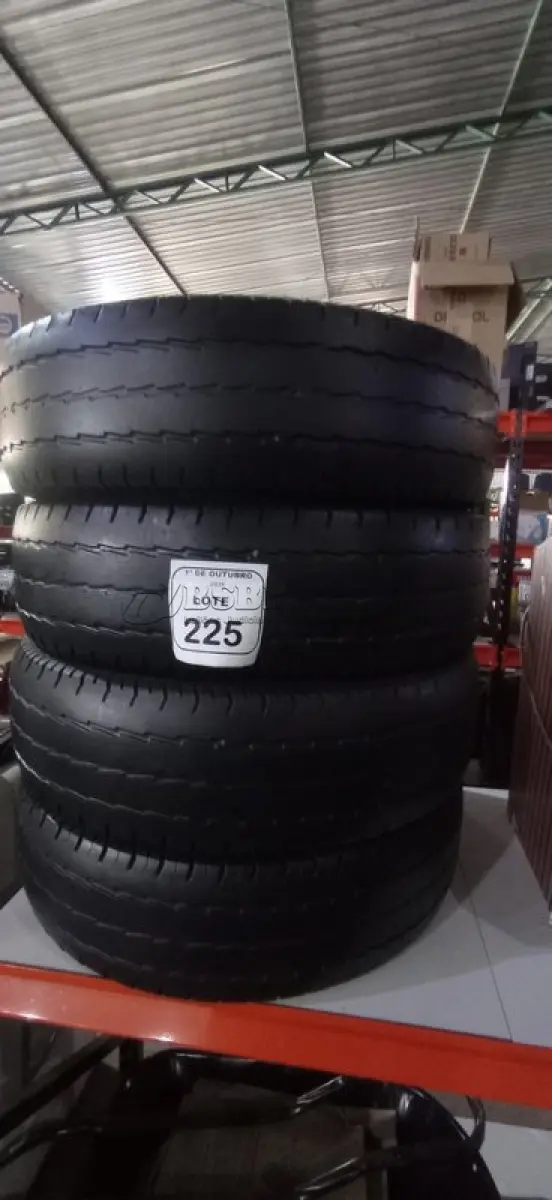 LOTE 225 - 04 PNEUS 225/75 16 USADOS. (NO ESTADO) ATENÇÃO! FAZER A VISITAÇÃO ANTES DE ARREMATAR, NÃO SABEMOS SE FUNCIONA, LEILÃO NÃO TEM GARANTIA E NEM DEVOLUÇÃO, SUJEITO A POSSÍVEIS AVARIAS VISÍVEIS/OCULTAS E/OU AUSÊNCIA DE COMPONENTES.