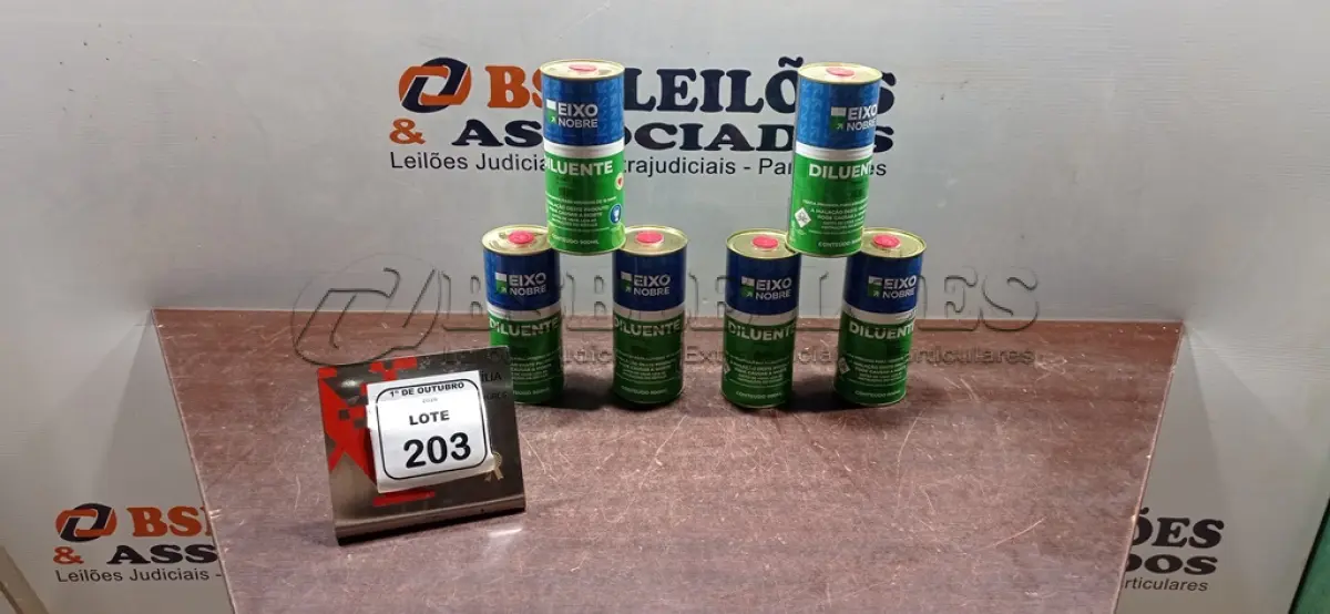 LOTE 203 - 06 LATAS DE DILUENTE THINNER 16 DE 900ML CADA MARCA EIXO NOBRE. (NO ESTADO) ATENÇÃO! FAZER A VISITAÇÃO ANTES DE ARREMATAR, NÃO SABEMOS SE FUNCIONA, LEILÃO NÃO TEM GARANTIA E NEM DEVOLUÇÃO, SUJEITO A POSSÍVEIS AVARIAS VISÍVEIS/OCULTAS E/OU AUSÊNCIA DE COMPONENTES.