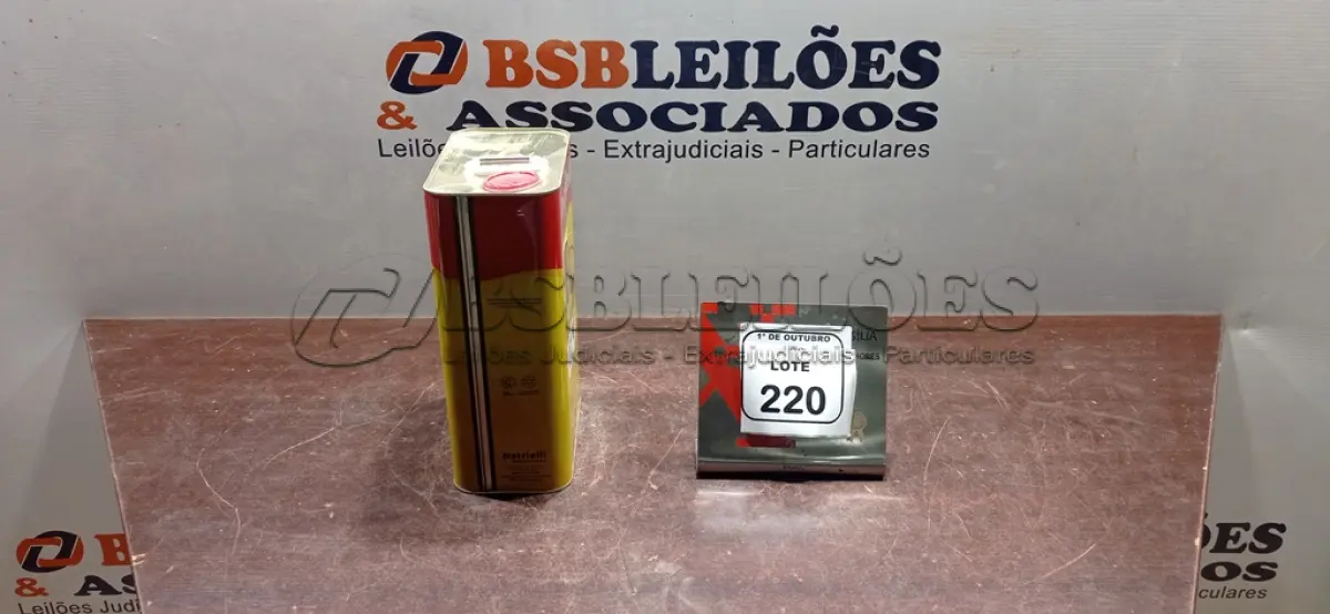 LOTE 220 - 01 LATA DE ÓLEO DE LINHAÇA DE 5L MARCA NATRIELLI. (NO ESTADO) ATENÇÃO! FAZER A VISITAÇÃO ANTES DE ARREMATAR, NÃO SABEMOS SE FUNCIONA, LEILÃO NÃO TEM GARANTIA E NEM DEVOLUÇÃO, SUJEITO A POSSÍVEIS AVARIAS VISÍVEIS/OCULTAS E/OU AUSÊNCIA DE COMPONENTES.