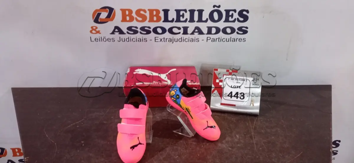 LOTE 443 - 01 CHUTEIRA PUMA INFANTIL NJR BRASILEIRO - 30/ SEM USO. (NO ESTADO) ATENÇÃO! FAZER A VISITAÇÃO ANTES DE ARREMATAR, NÃO SABEMOS SE FUNCIONA, LEILÃO NÃO TEM GARANTIA E NEM DEVOLUÇÃO, SUJEITO A POSSÍVEIS AVARIAS VISÍVEIS/OCULTAS E/OU AUSÊNCIA DE COMPONENTES.