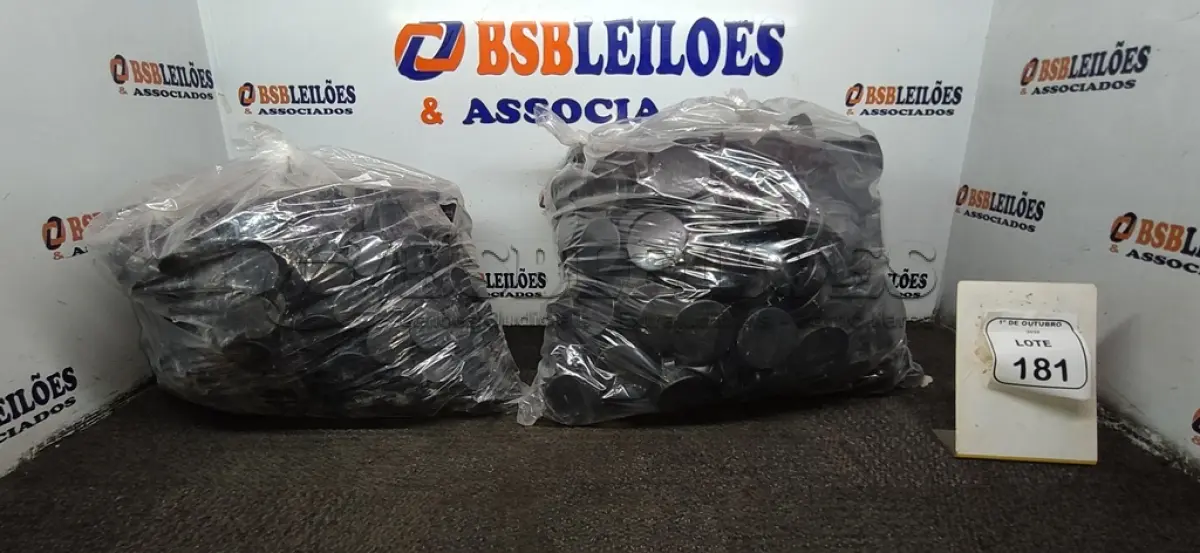 LOTE 181 - 01 LOTE COM GRANDE QUANTIDADE DE PONTEIRAS DE PLÁSTICO. (NO ESTADO) ATENÇÃO! FAZER A VISITAÇÃO ANTES DE ARREMATAR, NÃO SABEMOS SE FUNCIONA, LEILÃO NÃO TEM GARANTIA E NEM DEVOLUÇÃO, SUJEITO A POSSÍVEIS AVARIAS VISÍVEIS/OCULTAS E/OU AUSÊNCIA DE COMPONENTES.