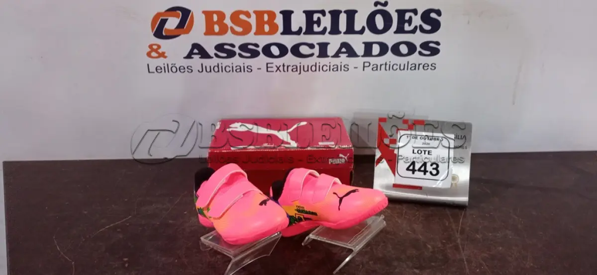 LOTE 443 - 01 CHUTEIRA PUMA INFANTIL NJR BRASILEIRO - 30/ SEM USO. (NO ESTADO) ATENÇÃO! FAZER A VISITAÇÃO ANTES DE ARREMATAR, NÃO SABEMOS SE FUNCIONA, LEILÃO NÃO TEM GARANTIA E NEM DEVOLUÇÃO, SUJEITO A POSSÍVEIS AVARIAS VISÍVEIS/OCULTAS E/OU AUSÊNCIA DE COMPONENTES.
