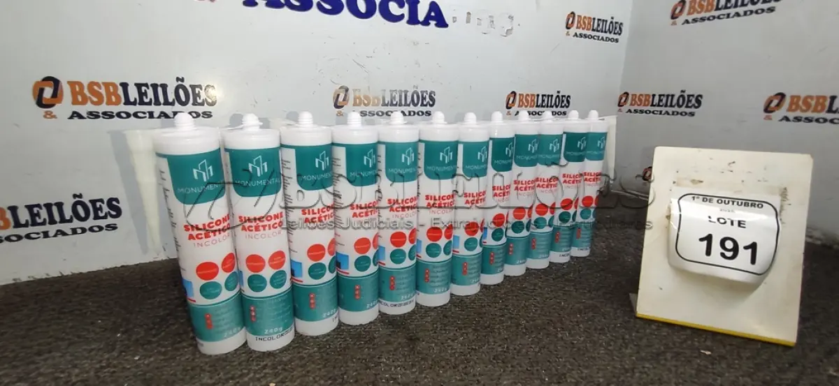 LOTE 191 - 12 SILICONES ACÉTICO INCOLOR DE 240G CADA MARCA MONUMENTAL. (NO ESTADO) ATENÇÃO! FAZER A VISITAÇÃO ANTES DE ARREMATAR, NÃO SABEMOS SE FUNCIONA, LEILÃO NÃO TEM GARANTIA E NEM DEVOLUÇÃO, SUJEITO A POSSÍVEIS AVARIAS VISÍVEIS/OCULTAS E/OU AUSÊNCIA DE COMPONENTES.