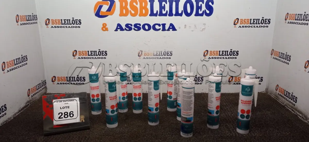 LOTE 286 - 12 SILICONES ACÉTICO INCOLOR DE 240G CADA MARCA MONUMENTAL. (NO ESTADO) ATENÇÃO! FAZER A VISITAÇÃO ANTES DE ARREMATAR, NÃO SABEMOS SE FUNCIONA, LEILÃO NÃO TEM GARANTIA E NEM DEVOLUÇÃO, SUJEITO A POSSÍVEIS AVARIAS VISÍVEIS/OCULTAS E/OU AUSÊNCIA DE COMPONENTES.