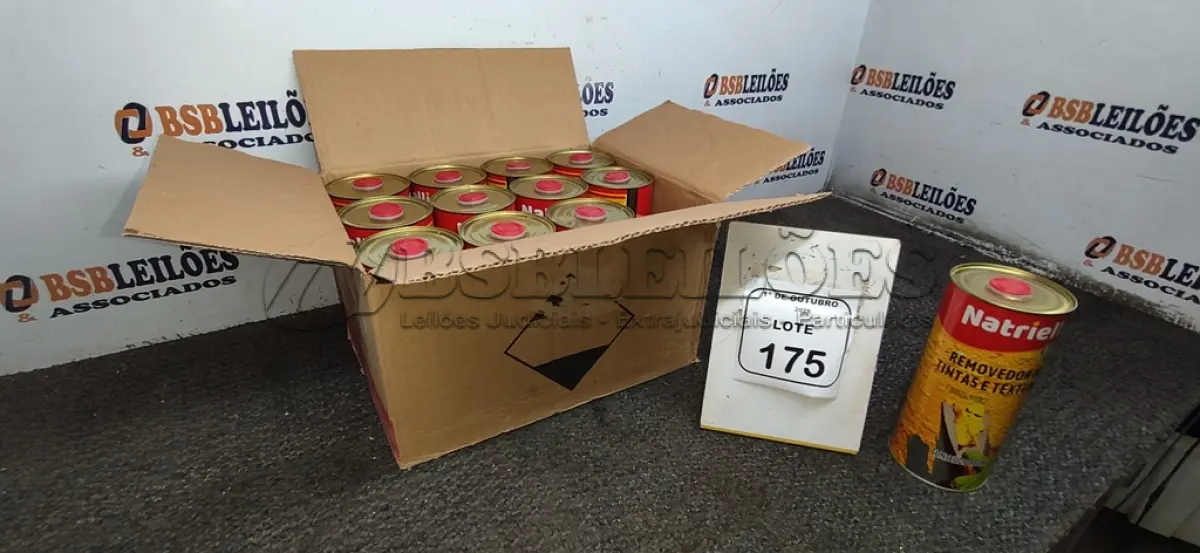 LOTE 175 - 12 REMOVEDORES DE TINTAS E TEXTURAS DE 900ML CADA. (NO ESTADO) ATENÇÃO! FAZER A VISITAÇÃO ANTES DE ARREMATAR, NÃO SABEMOS SE FUNCIONA, LEILÃO NÃO TEM GARANTIA E NEM DEVOLUÇÃO, SUJEITO A POSSÍVEIS AVARIAS VISÍVEIS/OCULTAS E/OU AUSÊNCIA DE COMPONENTES.