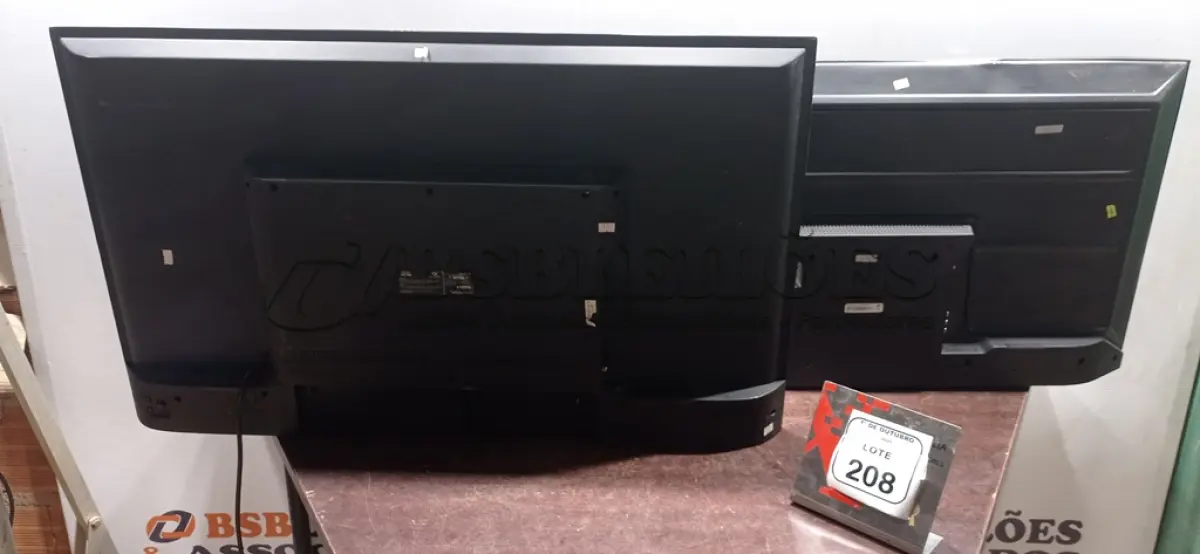 LOTE 208 - 01 TV 42’’ MARCA VIZZION E 01 TV 40’’ MARCA PHILCO PARA RETIRADA DE PEÇAS. (NO ESTADO) ATENÇÃO! FAZER A VISITAÇÃO ANTES DE ARREMATAR, NÃO SABEMOS SE FUNCIONA, LEILÃO NÃO TEM GARANTIA E NEM DEVOLUÇÃO, SUJEITO A POSSÍVEIS AVARIAS VISÍVEIS/OCULTAS E/OU AUSÊNCIA DE COMPONENTES.