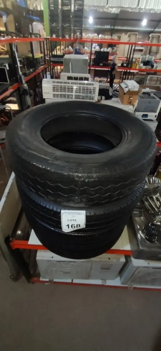 LOTE 168 - 04 PNEUS 225/75 16 USADOS. (NO ESTADO) ATENÇÃO! FAZER A VISITAÇÃO ANTES DE ARREMATAR, NÃO SABEMOS SE FUNCIONA, LEILÃO NÃO TEM GARANTIA E NEM DEVOLUÇÃO, SUJEITO A POSSÍVEIS AVARIAS VISÍVEIS/OCULTAS E/OU AUSÊNCIA DE COMPONENTES.