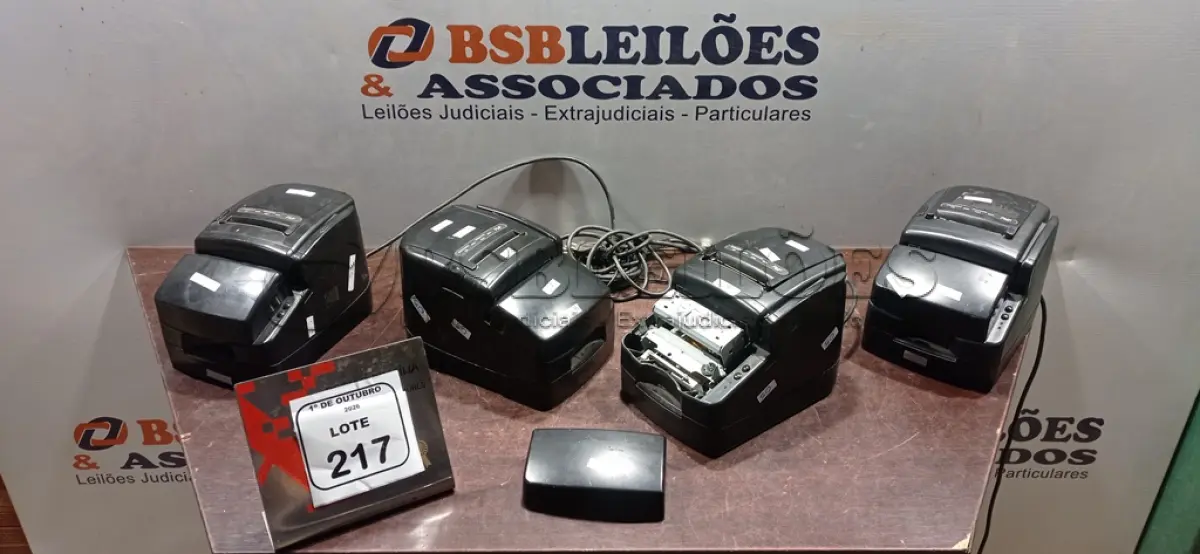 LOTE 217 - 04 IMPRESSORAS TÉRMICAS. (NO ESTADO) ATENÇÃO! FAZER A VISITAÇÃO ANTES DE ARREMATAR, NÃO SABEMOS SE FUNCIONA, LEILÃO NÃO TEM GARANTIA E NEM DEVOLUÇÃO, SUJEITO A POSSÍVEIS AVARIAS VISÍVEIS/OCULTAS E/OU AUSÊNCIA DE COMPONENTES.