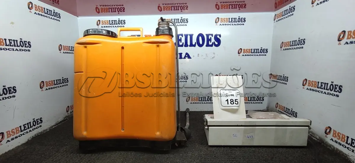 LOTE 185 - 01 PULVERIZADOR COSTAL E 01 SELADORA. (NO ESTADO) ATENÇÃO! FAZER A VISITAÇÃO ANTES DE ARREMATAR, NÃO SABEMOS SE FUNCIONA, LEILÃO NÃO TEM GARANTIA E NEM DEVOLUÇÃO, SUJEITO A POSSÍVEIS AVARIAS VISÍVEIS/OCULTAS E/OU AUSÊNCIA DE COMPONENTES.