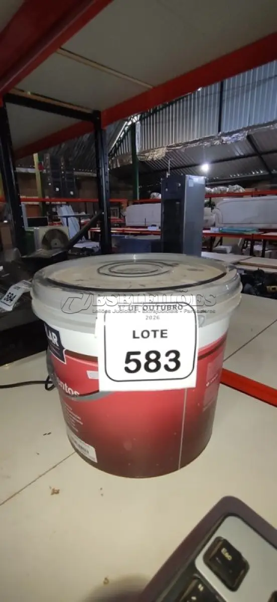 LOTE 583 - 01 BALDE DE TINTA PVA NA COR BRANCA DE 14L MARCA MISTERLAR. (NO ESTADO) ATENÇÃO! FAZER A VISITAÇÃO ANTES DE ARREMATAR, NÃO SABEMOS SE FUNCIONA, LEILÃO NÃO TEM GARANTIA E NEM DEVOLUÇÃO, SUJEITO A POSSÍVEIS AVARIAS VISÍVEIS/OCULTAS E/OU AUSÊNCIA DE COMPONENTES.