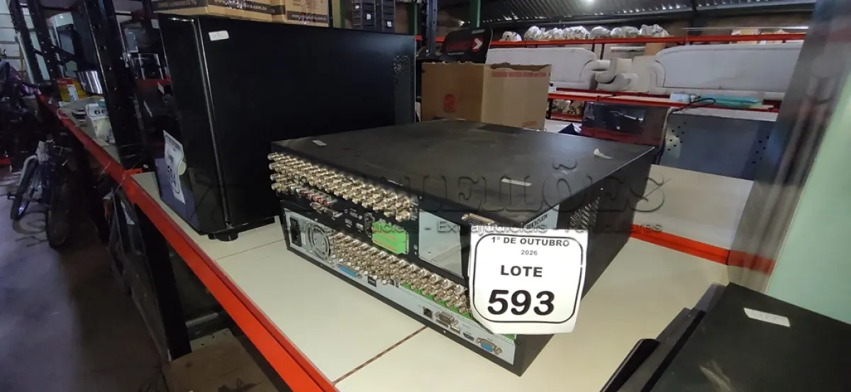 LOTE 593 - 02 APARELHOS DVR MARCAS HIKVISION E INTELBRAS. (NO ESTADO) ATENÇÃO! FAZER A VISITAÇÃO ANTES DE ARREMATAR, NÃO SABEMOS SE FUNCIONA, LEILÃO NÃO TEM GARANTIA E NEM DEVOLUÇÃO, SUJEITO A POSSÍVEIS AVARIAS VISÍVEIS/OCULTAS E/OU AUSÊNCIA DE COMPONENTES.