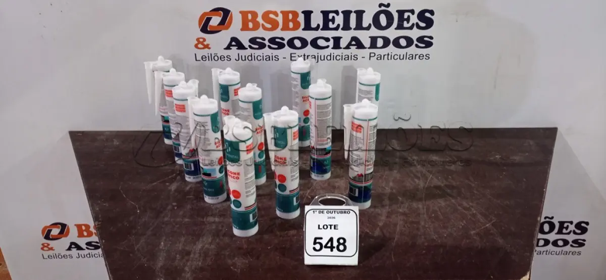 LOTE 548 - 12 UNIDADES DE SILICONE ACÉTICO INCOLOR DE 240G CADA MARCA MONUMENTAL. (NO ESTADO) ATENÇÃO! FAZER A VISITAÇÃO ANTES DE ARREMATAR, NÃO SABEMOS SE FUNCIONA, LEILÃO NÃO TEM GARANTIA E NEM DEVOLUÇÃO, SUJEITO A POSSÍVEIS AVARIAS VISÍVEIS/OCULTAS E/OU AUSÊNCIA DE COMPONENTES.
