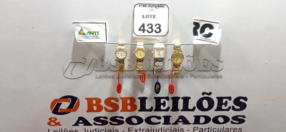 LOTE 433 - 04 RELÓGIOS DE PULSO MODELOS DIVERSOS. (NO ESTADO, NÃO SABEMOS SE FUNCIONA. LEILÃO NÃO TEM GARANTIA E NEM DEVOLUÇÃO, SUJEITO A POSSÍVEIS AVARIAS VISÍVEIS/OCULTAS E/OU AUSÊNCIA DE COMPONENTES)