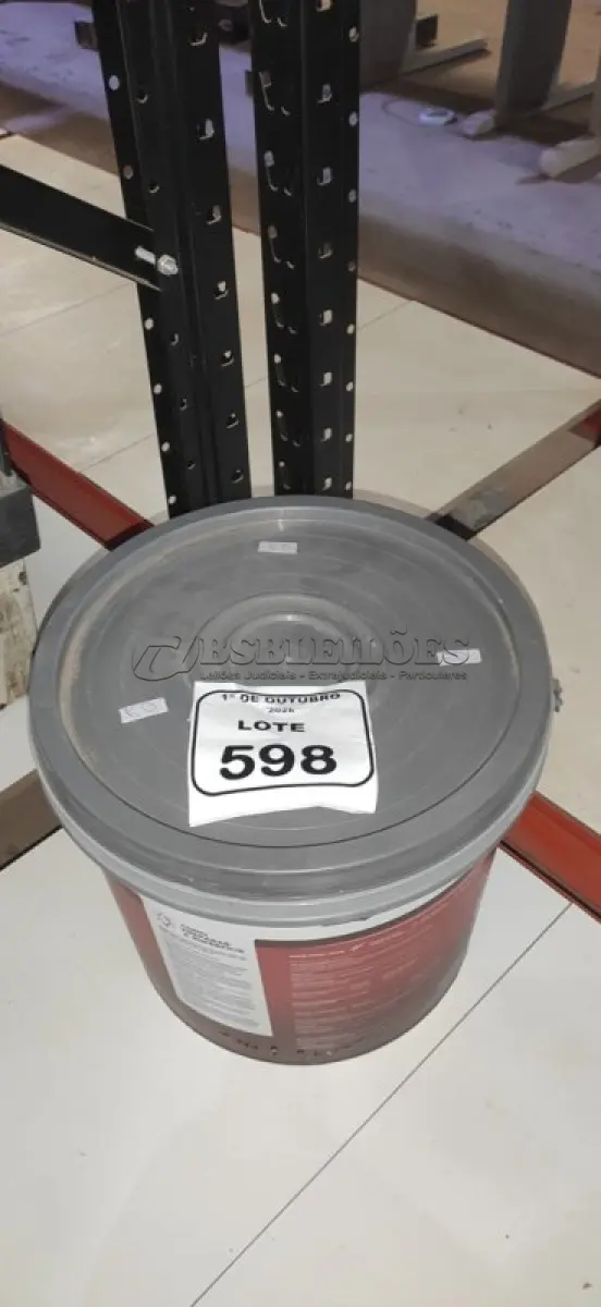LOTE 598 - 01 BALDE DE TINTA PVA NA COR BRANCA DE 16L MARCA MISTERLAR. (NO ESTADO) ATENÇÃO! FAZER A VISITAÇÃO ANTES DE ARREMATAR, NÃO SABEMOS SE FUNCIONA, LEILÃO NÃO TEM GARANTIA E NEM DEVOLUÇÃO, SUJEITO A POSSÍVEIS AVARIAS VISÍVEIS/OCULTAS E/OU AUSÊNCIA DE COMPONENTES.
