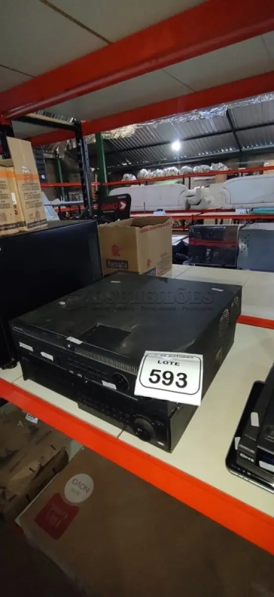 LOTE 593 - 02 APARELHOS DVR MARCAS HIKVISION E INTELBRAS. (NO ESTADO) ATENÇÃO! FAZER A VISITAÇÃO ANTES DE ARREMATAR, NÃO SABEMOS SE FUNCIONA, LEILÃO NÃO TEM GARANTIA E NEM DEVOLUÇÃO, SUJEITO A POSSÍVEIS AVARIAS VISÍVEIS/OCULTAS E/OU AUSÊNCIA DE COMPONENTES.