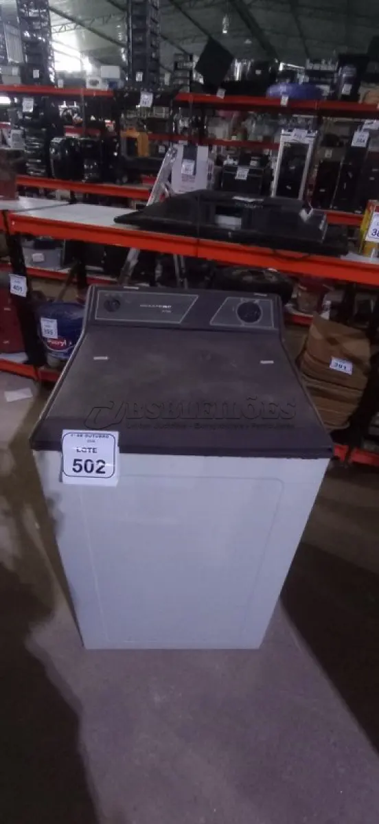 LOTE 502 - 01 MÁQUINA DE LAVAR 5KG 220V MARCA BRASTEMP. (NO ESTADO) ATENÇÃO! FAZER A VISITAÇÃO ANTES DE ARREMATAR, NÃO SABEMOS SE FUNCIONA, LEILÃO NÃO TEM GARANTIA E NEM DEVOLUÇÃO, SUJEITO A POSSÍVEIS AVARIAS VISÍVEIS/OCULTAS E/OU AUSÊNCIA DE COMPONENTES.