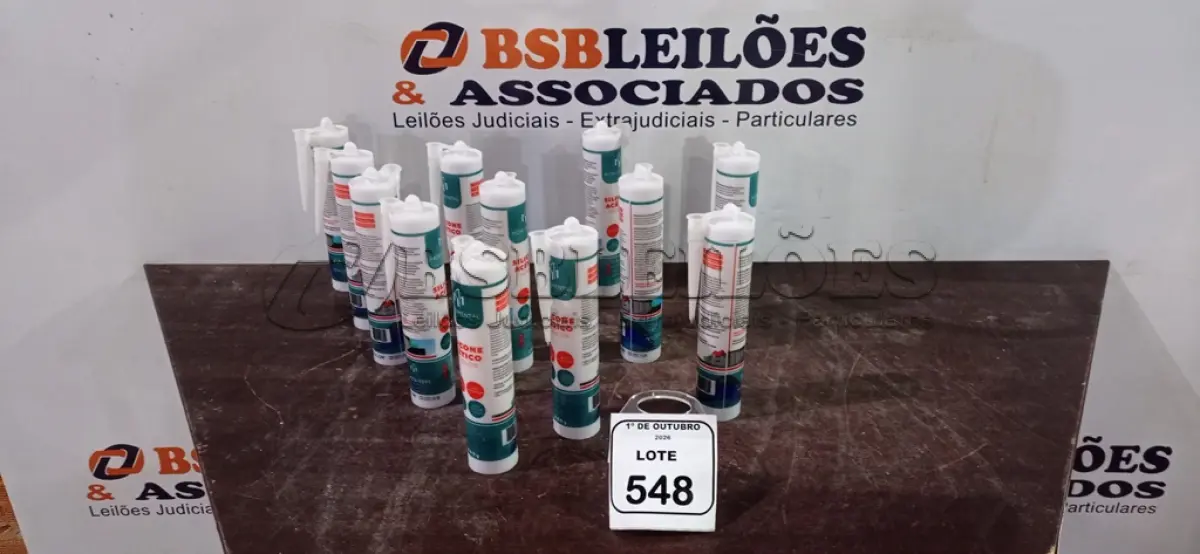 LOTE 548 - 12 UNIDADES DE SILICONE ACÉTICO INCOLOR DE 240G CADA MARCA MONUMENTAL. (NO ESTADO) ATENÇÃO! FAZER A VISITAÇÃO ANTES DE ARREMATAR, NÃO SABEMOS SE FUNCIONA, LEILÃO NÃO TEM GARANTIA E NEM DEVOLUÇÃO, SUJEITO A POSSÍVEIS AVARIAS VISÍVEIS/OCULTAS E/OU AUSÊNCIA DE COMPONENTES.