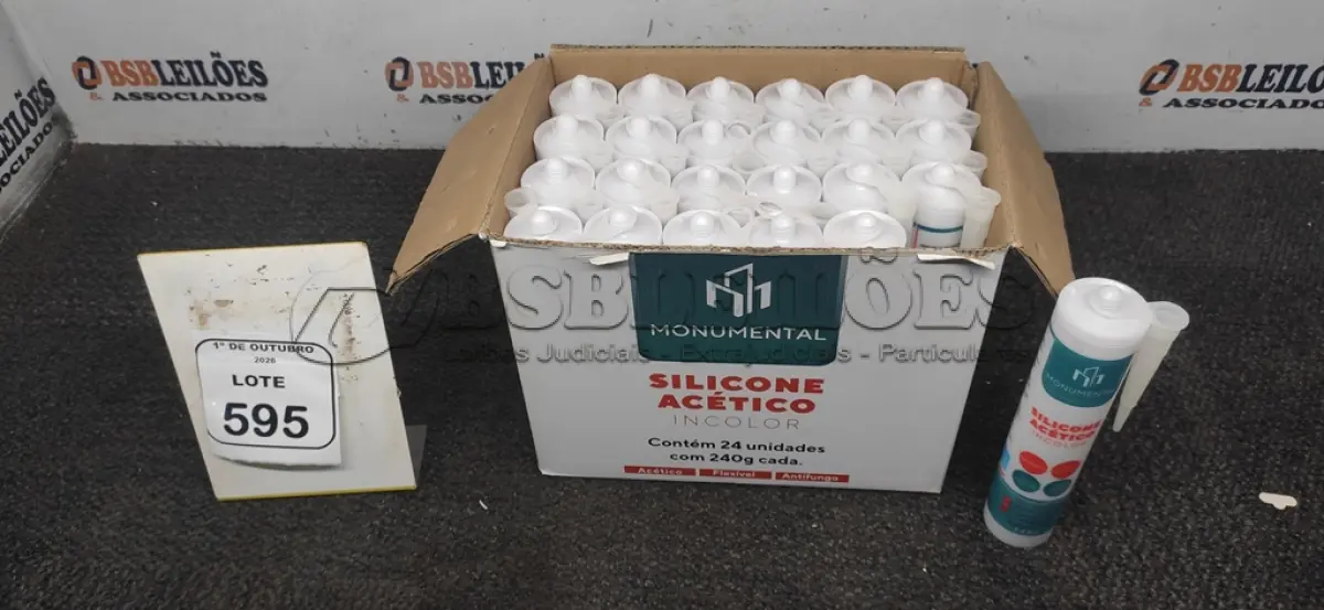 LOTE 595 - 12 UNIDADES DE SILICONE ACÉTICO INCOLOR DE 240G CADA MARCA MONUMENTAL. (NO ESTADO) ATENÇÃO! FAZER A VISITAÇÃO ANTES DE ARREMATAR, NÃO SABEMOS SE FUNCIONA, LEILÃO NÃO TEM GARANTIA E NEM DEVOLUÇÃO, SUJEITO A POSSÍVEIS AVARIAS VISÍVEIS/OCULTAS E/OU AUSÊNCIA DE COMPONENTES.