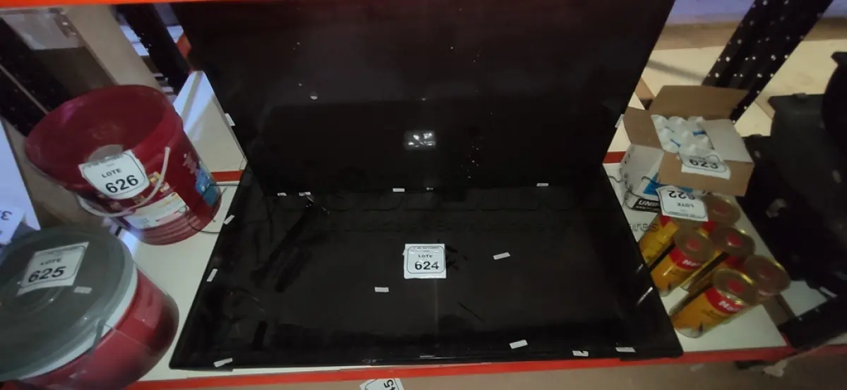 LOTE 624 - 01 TV DE 49’’ MARCA SAMSUNG E 01 TV 43’’ MARCA LG. (NO ESTADO) ATENÇÃO! FAZER A VISITAÇÃO ANTES DE ARREMATAR, NÃO SABEMOS SE FUNCIONA, LEILÃO NÃO TEM GARANTIA E NEM DEVOLUÇÃO, SUJEITO A POSSÍVEIS AVARIAS VISÍVEIS/OCULTAS E/OU AUSÊNCIA DE COMPONENTES.
