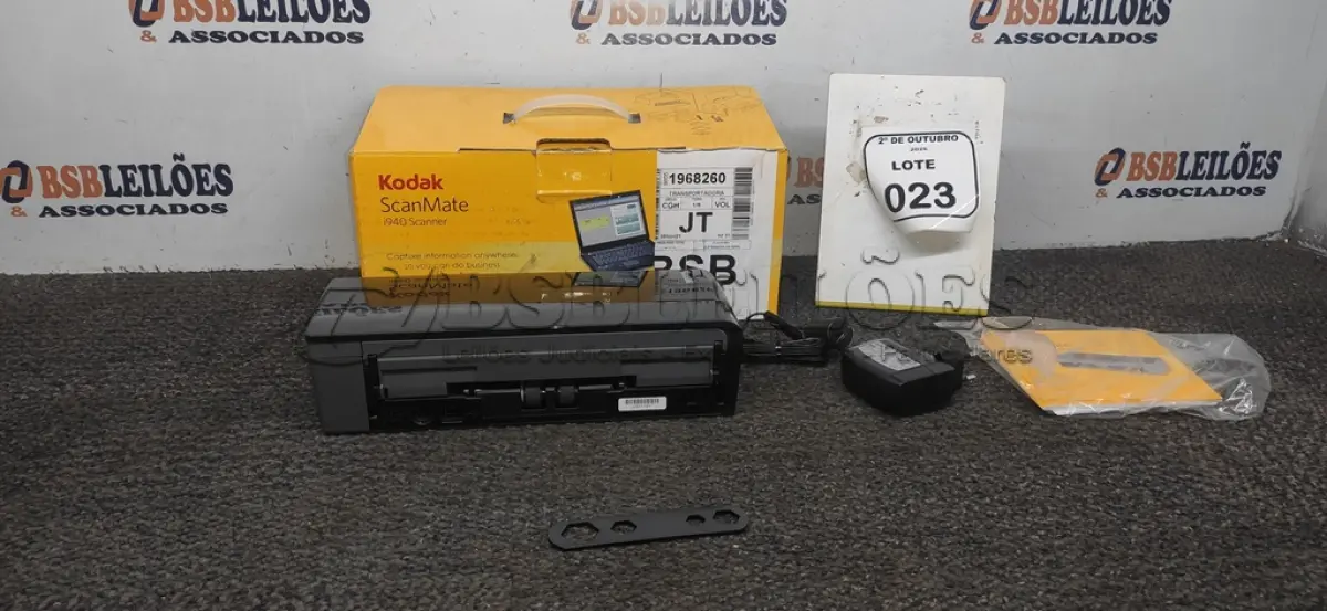 LOTE 023 - 01 SCANNER MODELO I940 MARCA KODAK. (NO ESTADO) ATENÇÃO! FAZER A VISITAÇÃO ANTES DE ARREMATAR, NÃO SABEMOS SE FUNCIONA, LEILÃO NÃO TEM GARANTIA E NEM DEVOLUÇÃO, SUJEITO A POSSÍVEIS AVARIAS VISÍVEIS/OCULTAS E/OU AUSÊNCIA DE COMPONENTES.