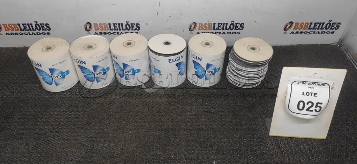 LOTE 025 - 01 LOTE COM GRANDE QUANTIDADE DE MÍDIA DVD-R VIRGENS MARCA ELGIN. (NO ESTADO) ATENÇÃO! FAZER A VISITAÇÃO ANTES DE ARREMATAR, NÃO SABEMOS SE FUNCIONA, LEILÃO NÃO TEM GARANTIA E NEM DEVOLUÇÃO, SUJEITO A POSSÍVEIS AVARIAS VISÍVEIS/OCULTAS E/OU AUSÊNCIA DE COMPONENTES.