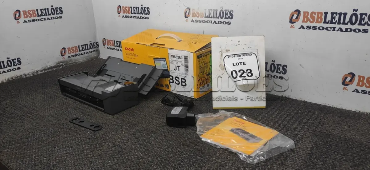 LOTE 023 - 01 SCANNER MODELO I940 MARCA KODAK. (NO ESTADO) ATENÇÃO! FAZER A VISITAÇÃO ANTES DE ARREMATAR, NÃO SABEMOS SE FUNCIONA, LEILÃO NÃO TEM GARANTIA E NEM DEVOLUÇÃO, SUJEITO A POSSÍVEIS AVARIAS VISÍVEIS/OCULTAS E/OU AUSÊNCIA DE COMPONENTES.