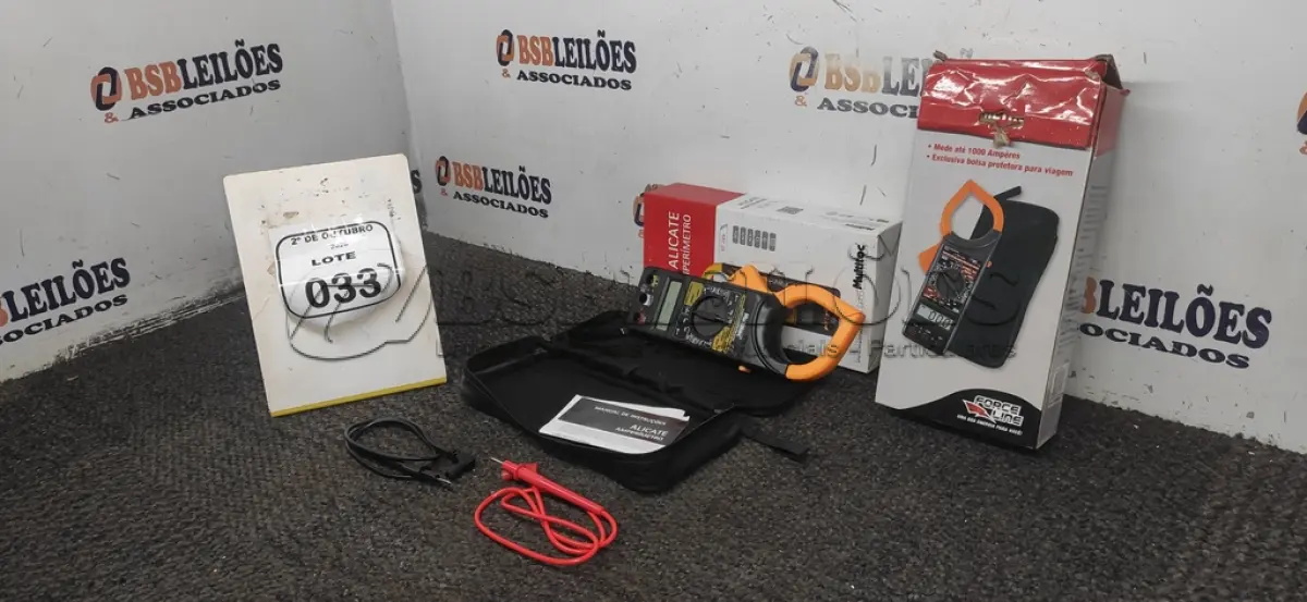 LOTE 033 - 02 ALICATES AMPERÍMETROS. (NO ESTADO) ATENÇÃO! FAZER A VISITAÇÃO ANTES DE ARREMATAR, NÃO SABEMOS SE FUNCIONA, LEILÃO NÃO TEM GARANTIA E NEM DEVOLUÇÃO, SUJEITO A POSSÍVEIS AVARIAS VISÍVEIS/OCULTAS E/OU AUSÊNCIA DE COMPONENTES.