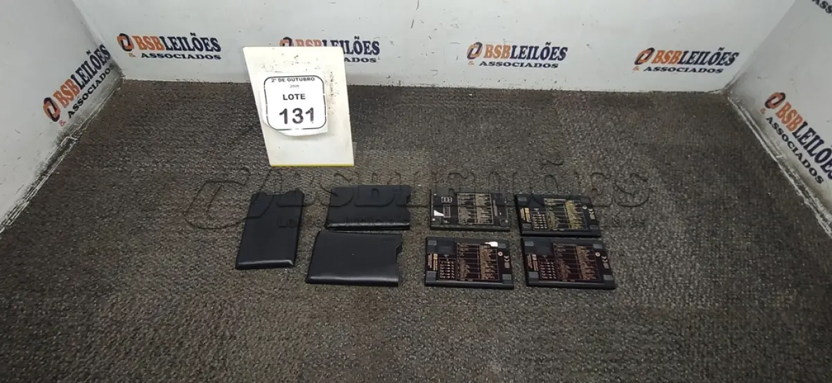 LOTE 131 - 04 CALCULADORAS FINANCEIRAS MODELO 12C GOLD MARCA HP. (NO ESTADO) ATENÇÃO! FAZER A VISITAÇÃO ANTES DE ARREMATAR, NÃO SABEMOS SE FUNCIONA, LEILÃO NÃO TEM GARANTIA E NEM DEVOLUÇÃO, SUJEITO A POSSÍVEIS AVARIAS VISÍVEIS/OCULTAS E/OU AUSÊNCIA DE COMPONENTES.