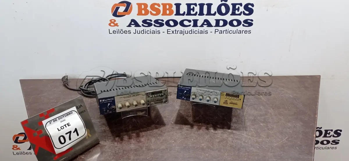 LOTE 071 - 02 AMPLIFICADORES DE ÁUDIO MODELO LT 1000 USB MARCA UNIC. (NO ESTADO) ATENÇÃO! FAZER A VISITAÇÃO ANTES DE ARREMATAR, NÃO SABEMOS SE FUNCIONA, LEILÃO NÃO TEM GARANTIA E NEM DEVOLUÇÃO, SUJEITO A POSSÍVEIS AVARIAS VISÍVEIS/OCULTAS E/OU AUSÊNCIA DE COMPONENTES.