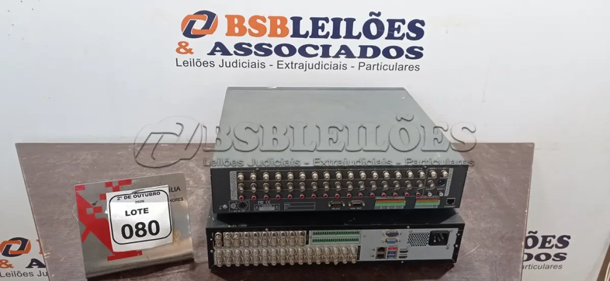 LOTE 080 - 02 APARELHOS DE DVR. (NO ESTADO) ATENÇÃO! FAZER A VISITAÇÃO ANTES DE ARREMATAR, NÃO SABEMOS SE FUNCIONA, LEILÃO NÃO TEM GARANTIA E NEM DEVOLUÇÃO, SUJEITO A POSSÍVEIS AVARIAS VISÍVEIS/OCULTAS E/OU AUSÊNCIA DE COMPONENTES.