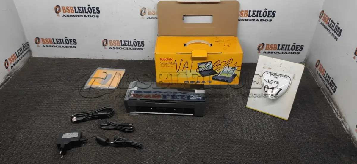 LOTE 017 - 01 SCANNER MODELO I940 MARCA KODAK. (NO ESTADO) ATENÇÃO! FAZER A VISITAÇÃO ANTES DE ARREMATAR, NÃO SABEMOS SE FUNCIONA, LEILÃO NÃO TEM GARANTIA E NEM DEVOLUÇÃO, SUJEITO A POSSÍVEIS AVARIAS VISÍVEIS/OCULTAS E/OU AUSÊNCIA DE COMPONENTES.