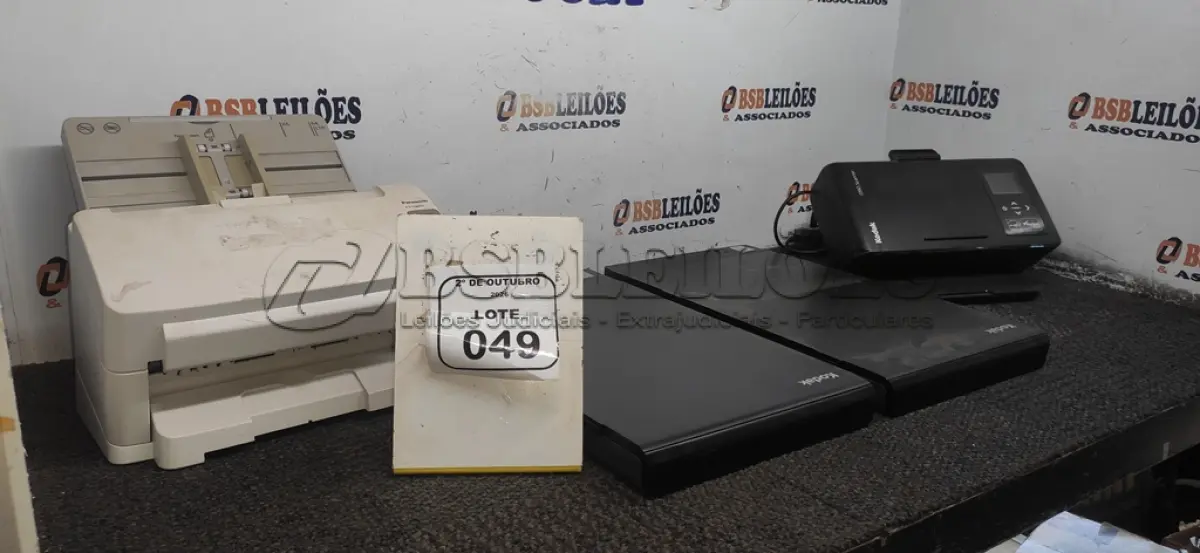 LOTE 049 - 04 SCANNERS DE MARCAS E MODELOS DIVERSOS. (NO ESTADO) ATENÇÃO! FAZER A VISITAÇÃO ANTES DE ARREMATAR, NÃO SABEMOS SE FUNCIONA, LEILÃO NÃO TEM GARANTIA E NEM DEVOLUÇÃO, SUJEITO A POSSÍVEIS AVARIAS VISÍVEIS/OCULTAS E/OU AUSÊNCIA DE COMPONENTES.