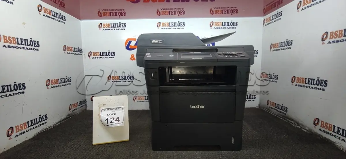 LOTE 124 - 01 IMPRESSORA MULTIFUNCIONAL MODELO MFC-8952DW MARCA BROTHER. (NO ESTADO) ATENÇÃO! FAZER A VISITAÇÃO ANTES DE ARREMATAR, NÃO SABEMOS SE FUNCIONA, LEILÃO NÃO TEM GARANTIA E NEM DEVOLUÇÃO, SUJEITO A POSSÍVEIS AVARIAS VISÍVEIS/OCULTAS E/OU AUSÊNCIA DE COMPONENTES.
